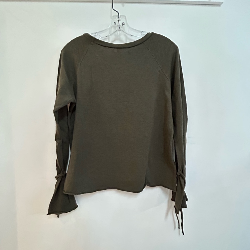 Design Lab Grunge Style Sweater - Picture 6 of 7
